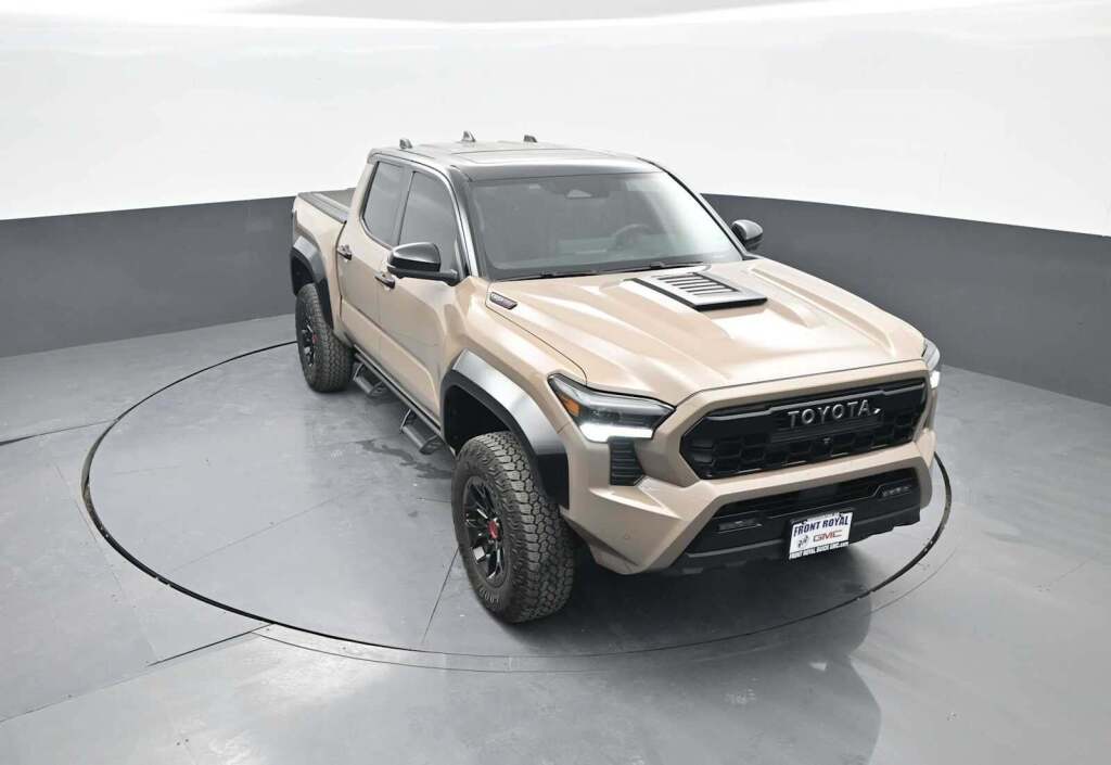 2025 Toyota Tacoma Hybrid TRD Sport 4WD