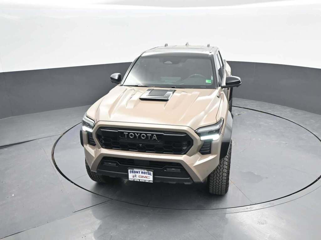 2025 Toyota Tacoma Hybrid TRD Sport 4WD