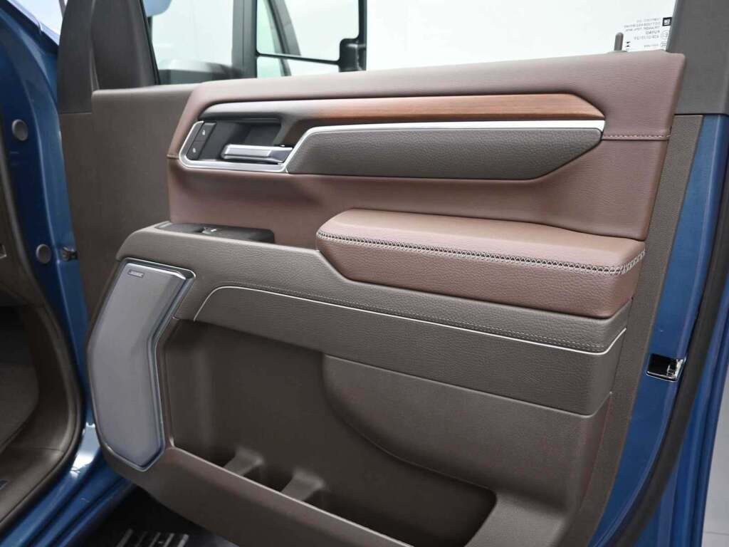 2026 GMC Sierra 2500HD Denali