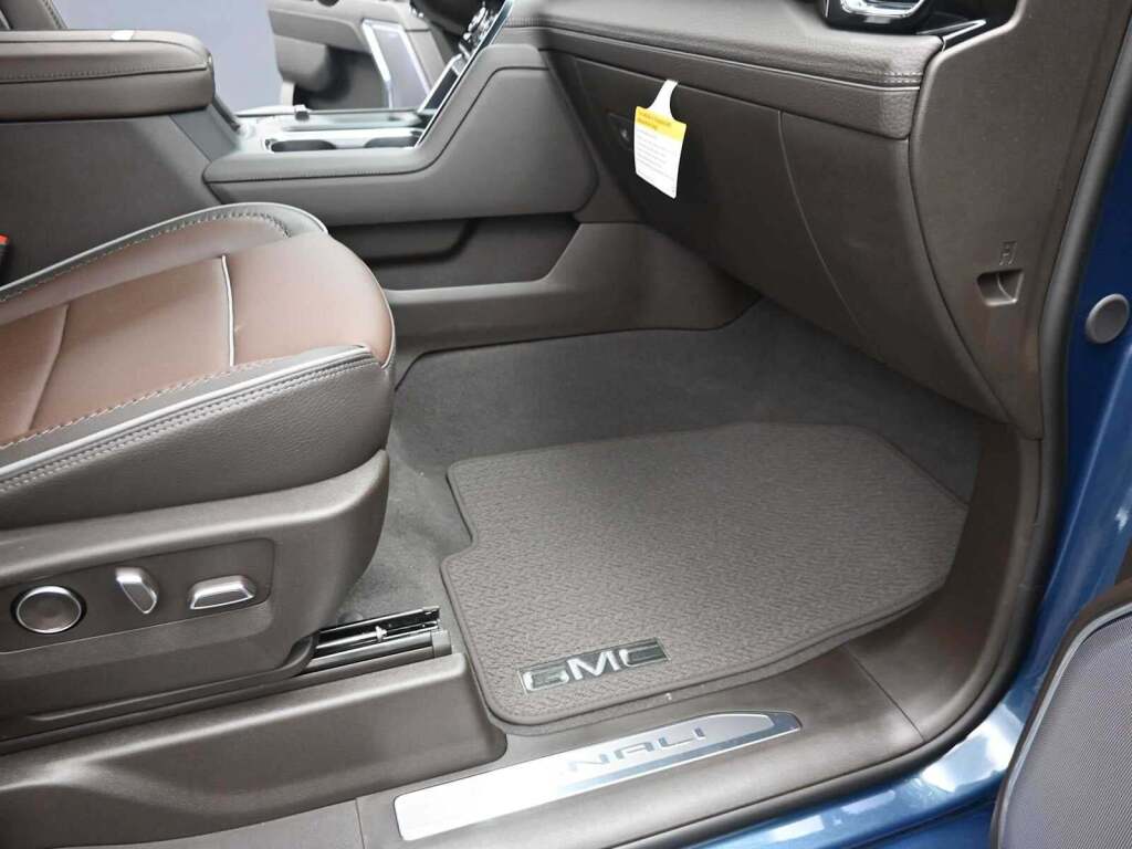 2026 GMC Sierra 2500HD Denali