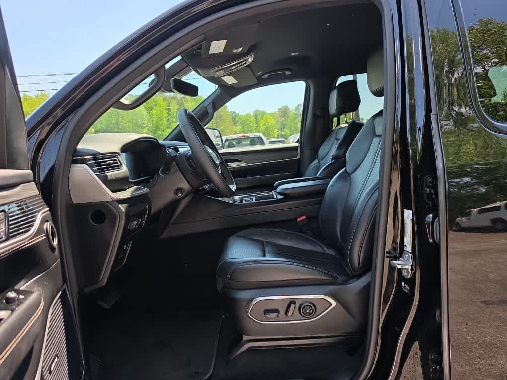 2024 Jeep Wagoneer Series II 4x2