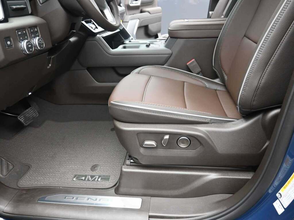 2026 GMC Sierra 2500HD Denali