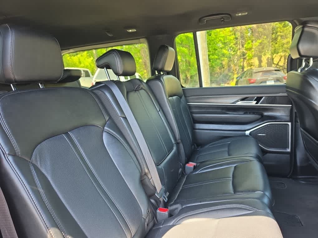 2024 Jeep Wagoneer Series II 4x2