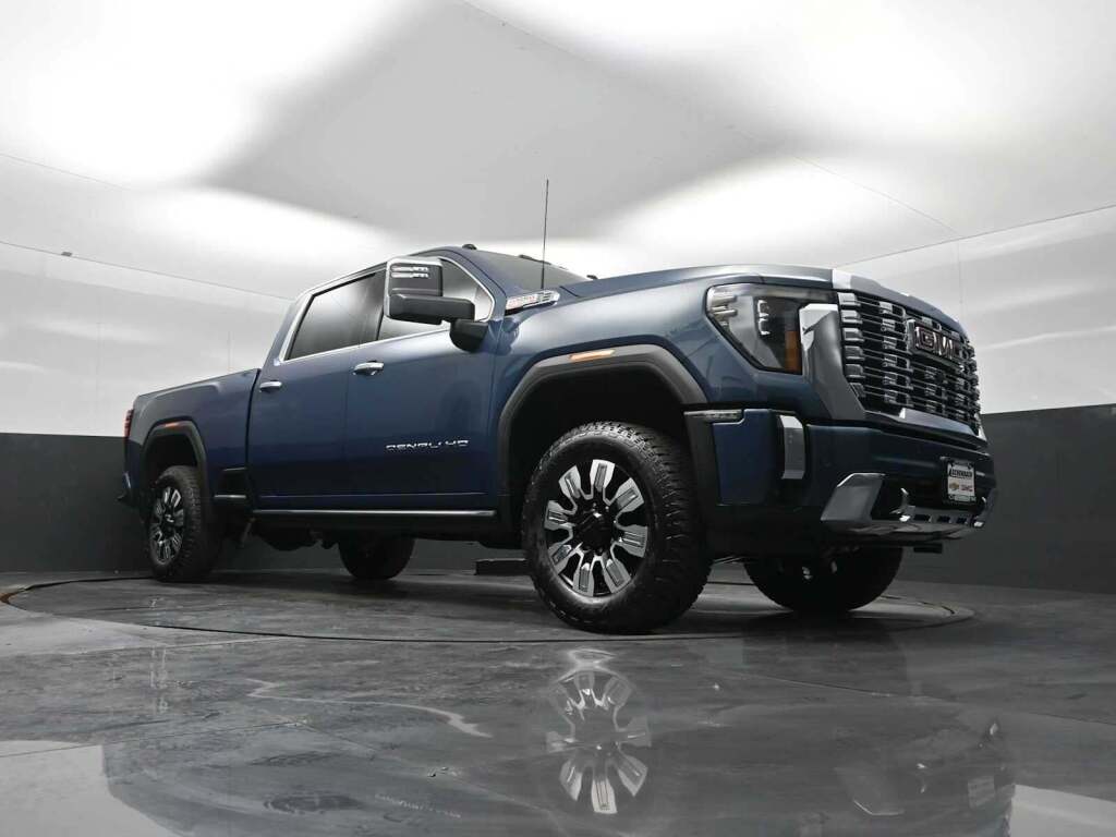 2026 GMC Sierra 2500HD Denali
