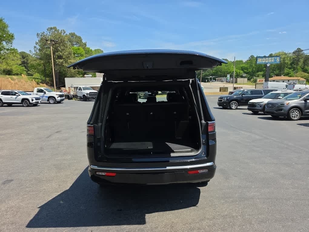 2024 Jeep Wagoneer Series II 4x2