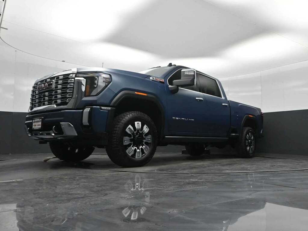 2026 GMC Sierra 2500HD Denali
