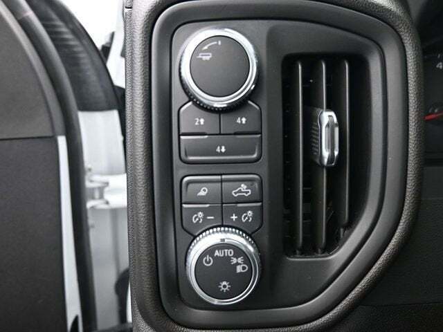 2025 GMC Sierra 2500HD Pro