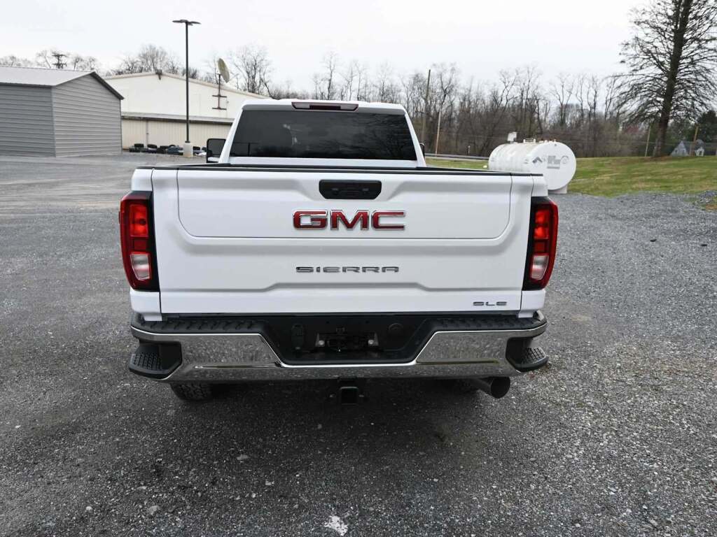 2026 GMC Sierra 2500HD SLE