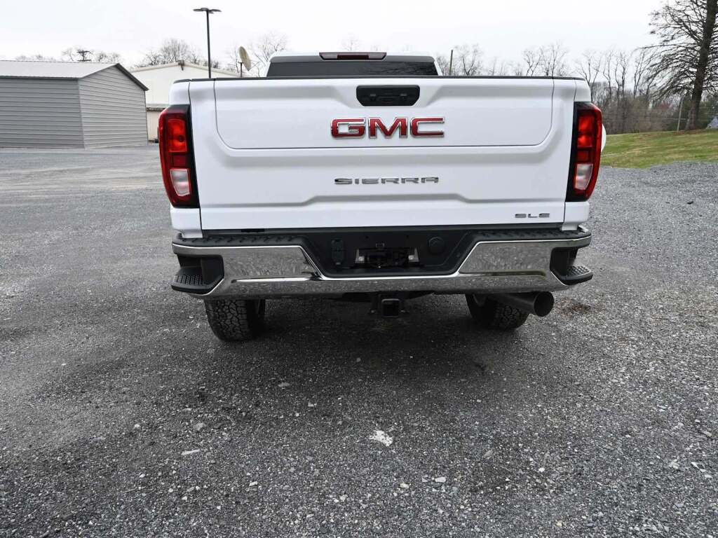 2026 GMC Sierra 2500HD SLE