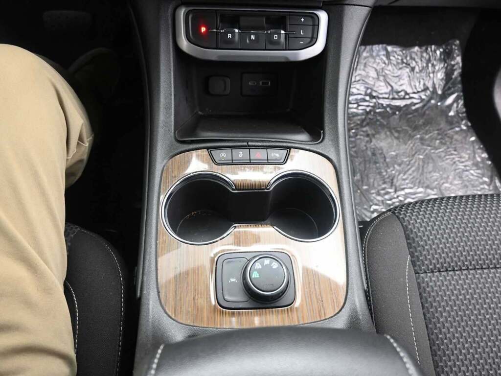 2023 GMC Acadia AWD SLE