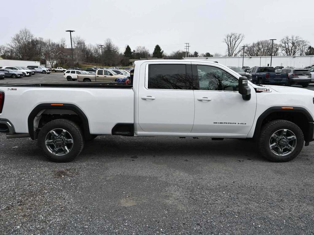 2026 GMC Sierra 2500HD SLE