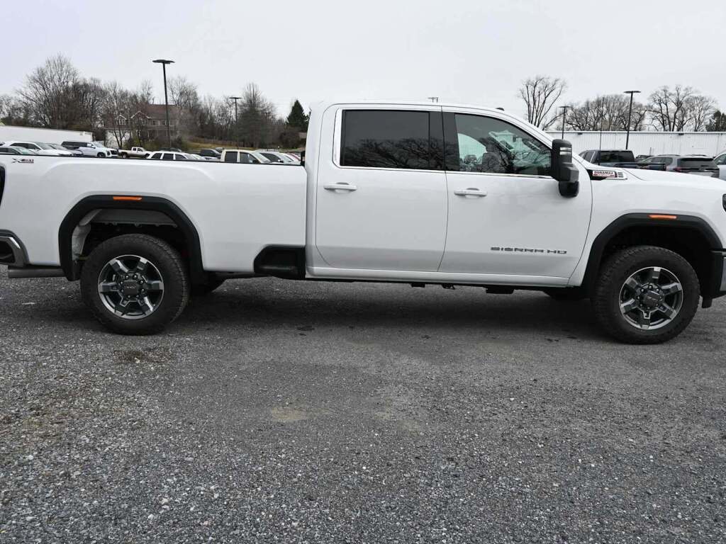 2026 GMC Sierra 2500HD SLE