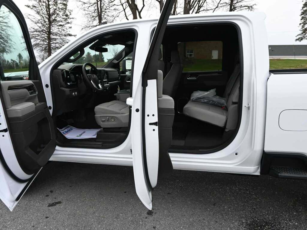 2026 GMC Sierra 2500HD SLE