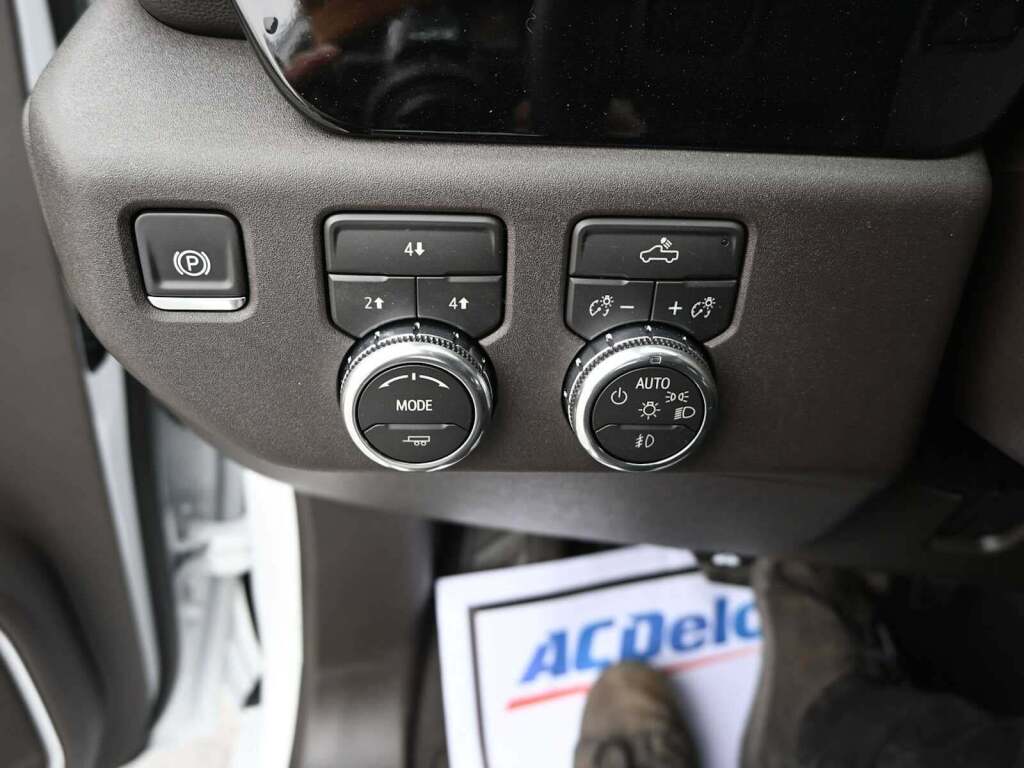 2026 GMC Sierra 2500HD SLE