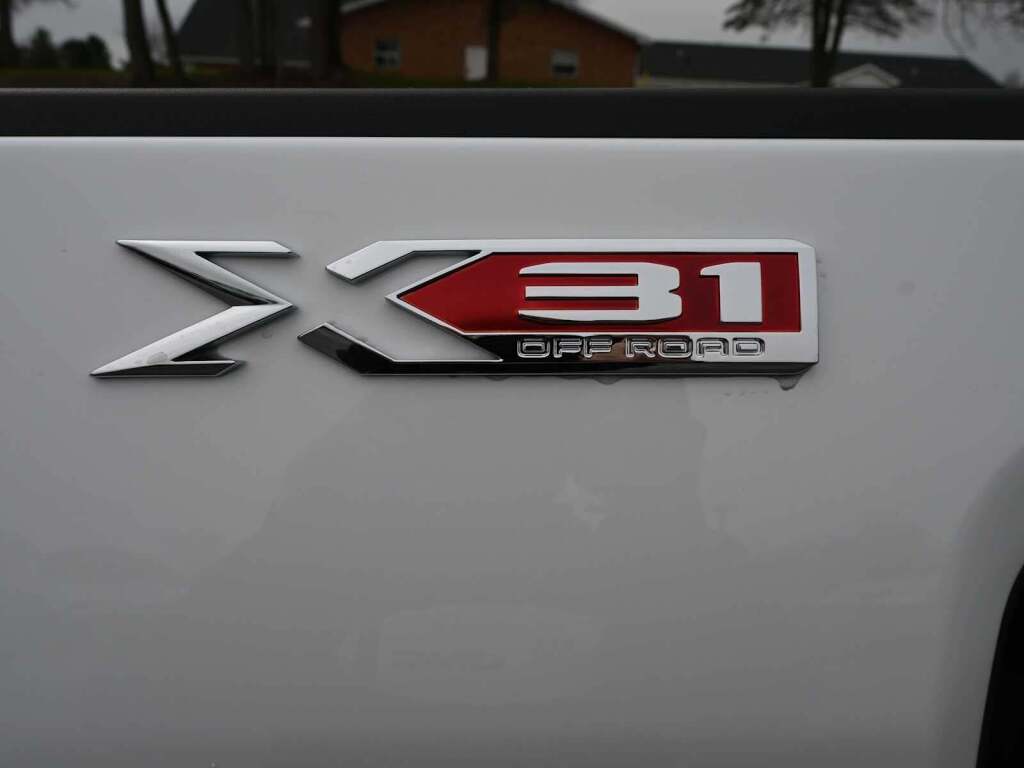 2026 GMC Sierra 2500HD SLE