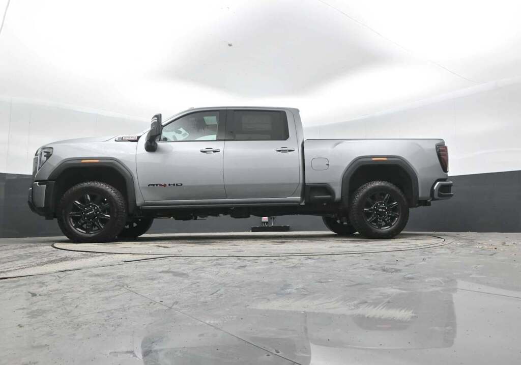 2026 GMC Sierra 2500HD AT4