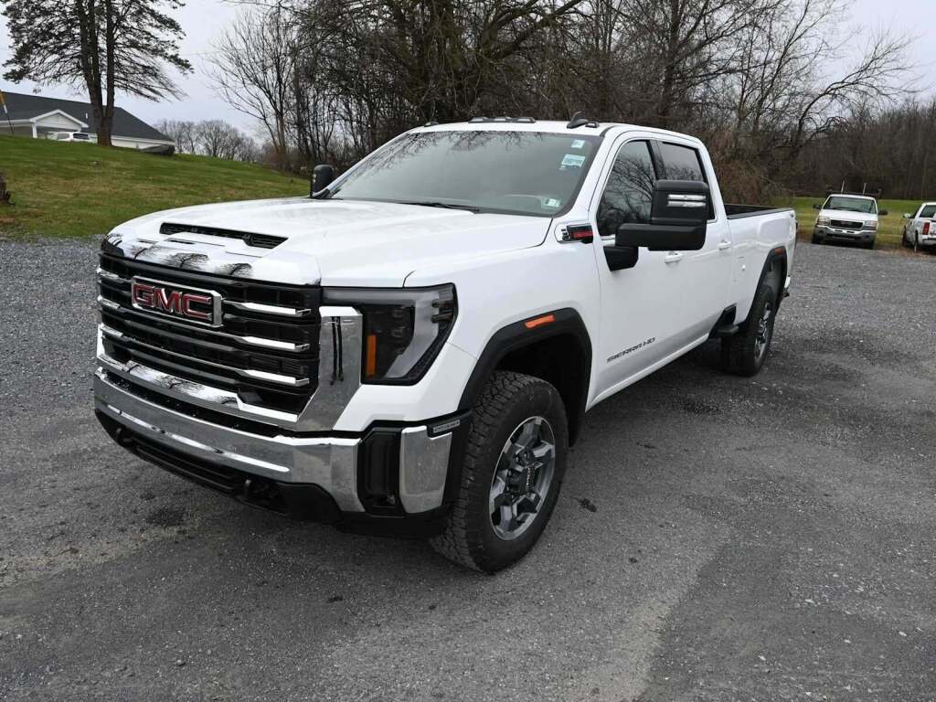2026 GMC Sierra 2500HD SLE