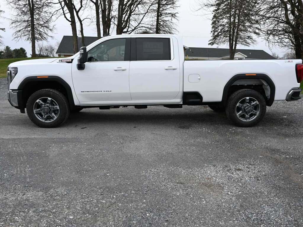 2026 GMC Sierra 2500HD SLE