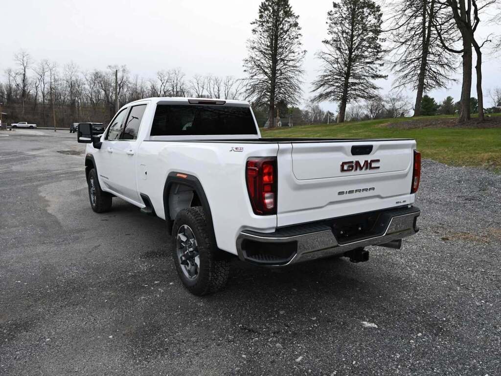 2026 GMC Sierra 2500HD SLE