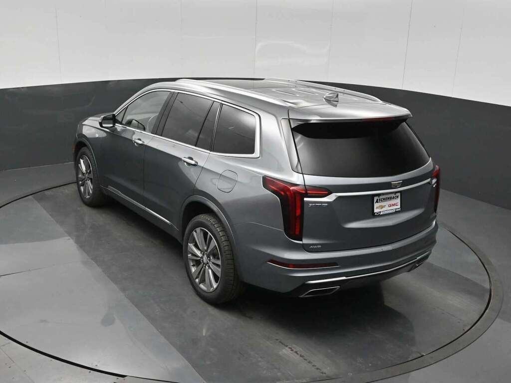 2022 Cadillac XT6 AWD Premium Luxury