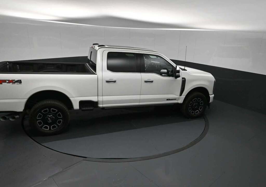 2024 Ford F-250 Super Duty Platinum