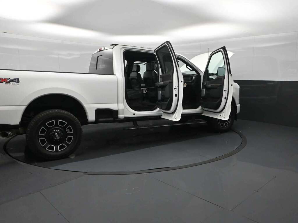 2024 Ford F-250 Super Duty Platinum