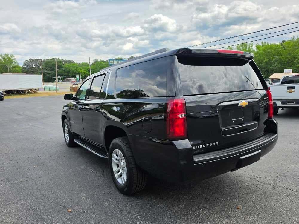 2017 Chevrolet Suburban LT