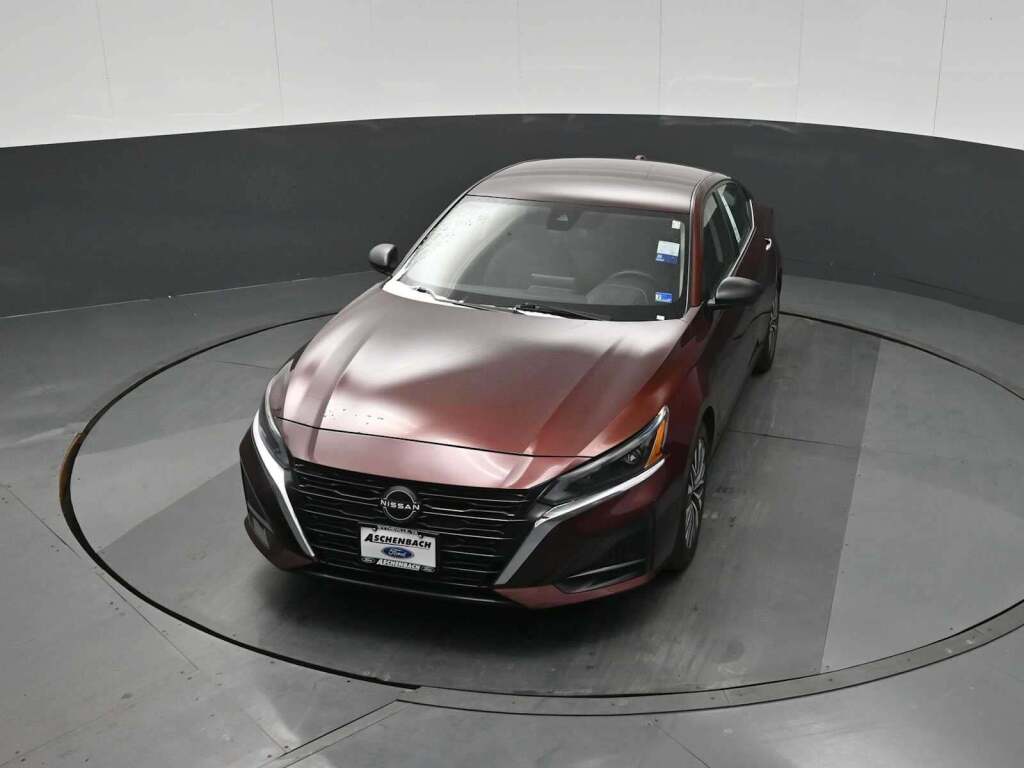 2024 Nissan Altima SV FWD