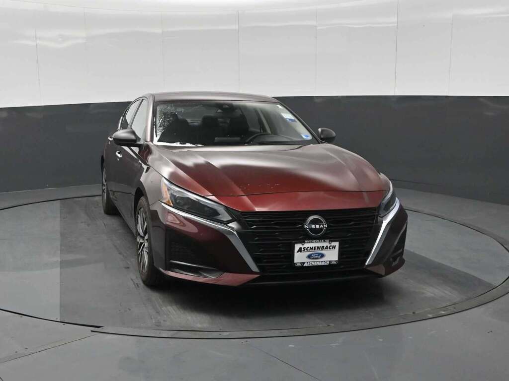 2024 Nissan Altima SV FWD