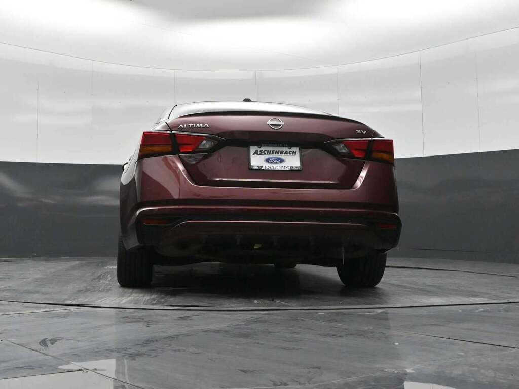 2024 Nissan Altima SV FWD