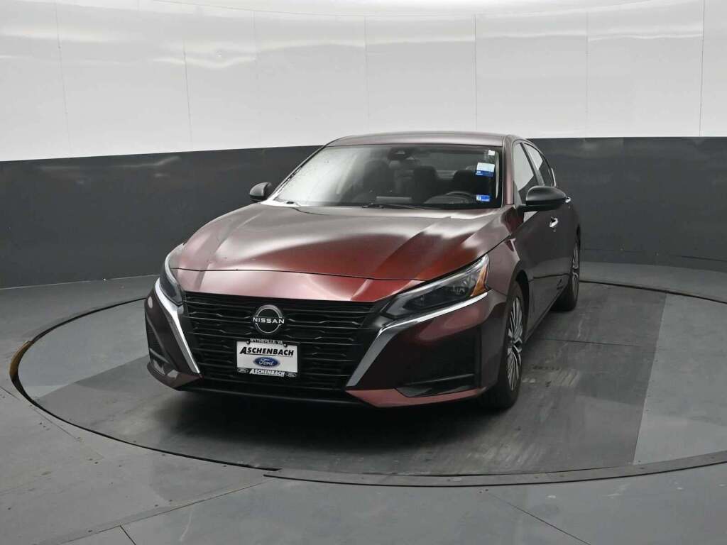 2024 Nissan Altima SV FWD