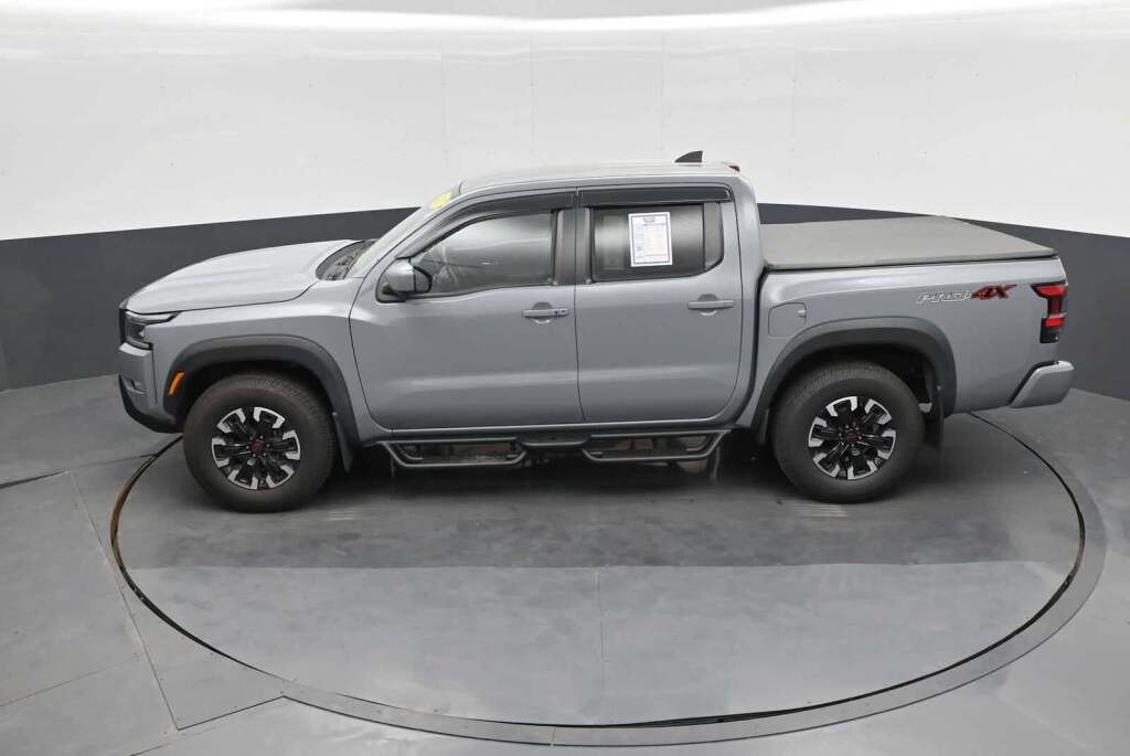 2023 Nissan Frontier Crew Cab PRO-4X 4x4