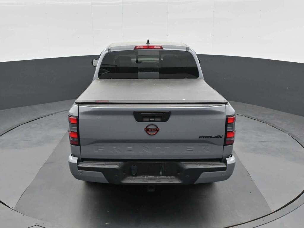 2023 Nissan Frontier Crew Cab PRO-4X 4x4