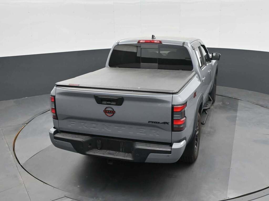 2023 Nissan Frontier Crew Cab PRO-4X 4x4