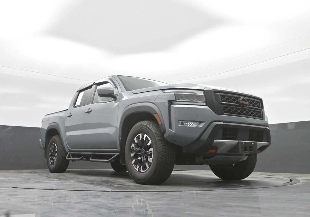 2023 Nissan Frontier Crew Cab PRO-4X 4x4