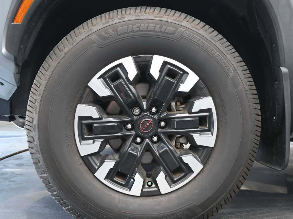 2023 Nissan Frontier Crew Cab PRO-4X 4x4