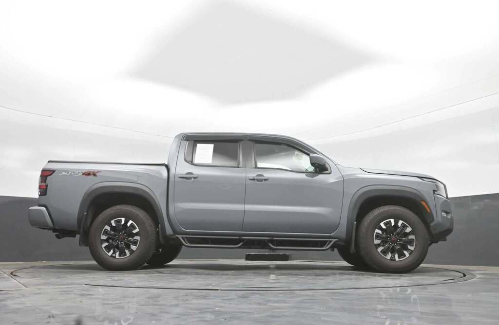 2023 Nissan Frontier Crew Cab PRO-4X 4x4