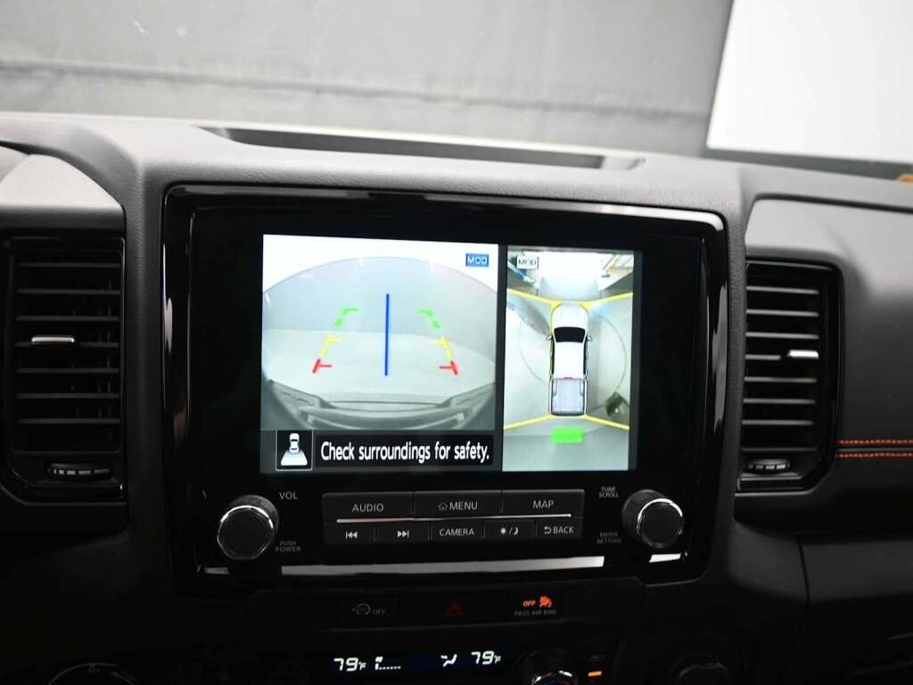 2023 Nissan Frontier Crew Cab PRO-4X 4x4