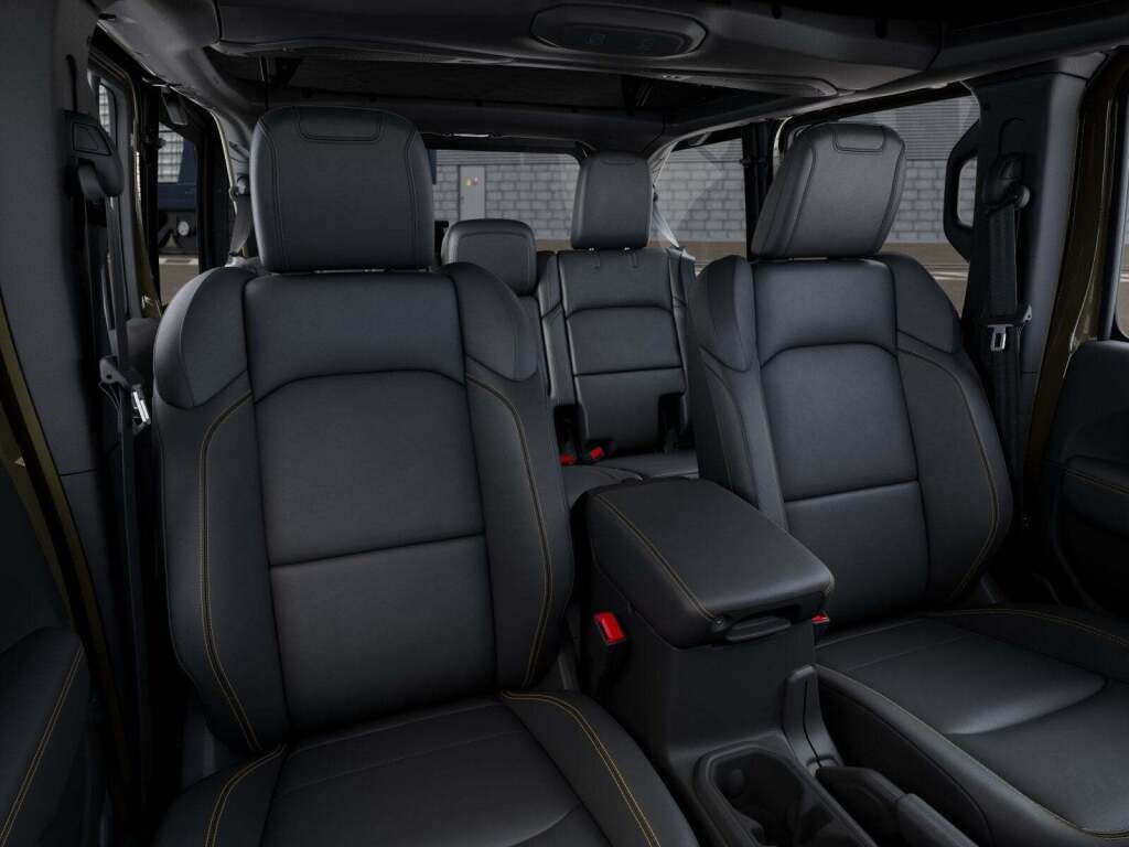 2026 Jeep Wrangler 4-Door Sahara 4x4