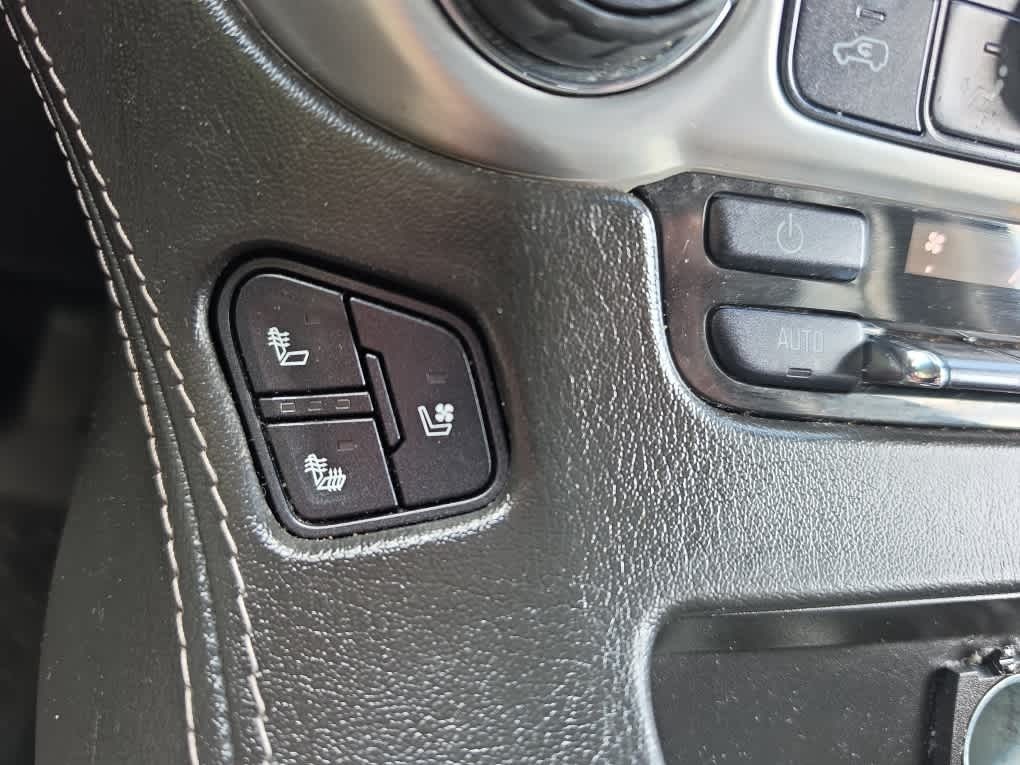 2020 GMC Yukon XL 4WD SLT