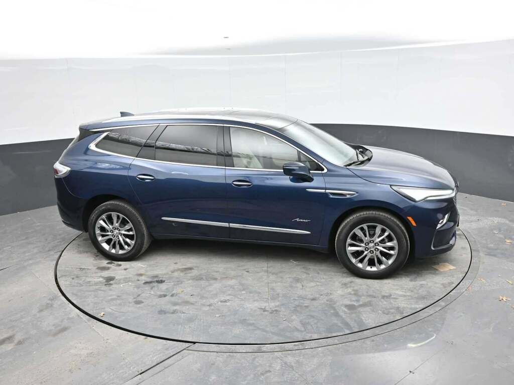 2023 Buick Enclave Avenir