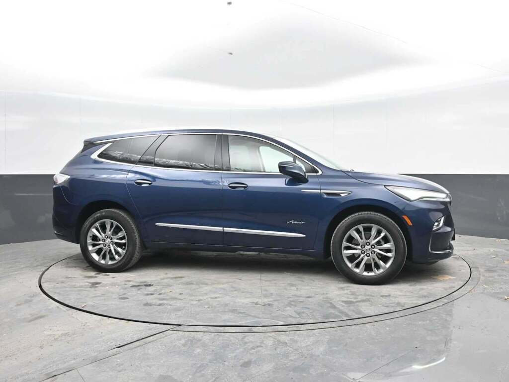 2023 Buick Enclave Avenir