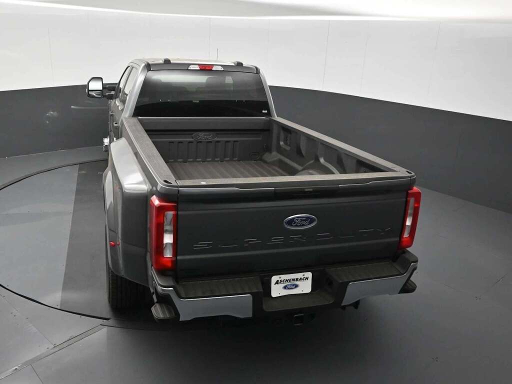 2026 Ford F-350 Super Duty XLT