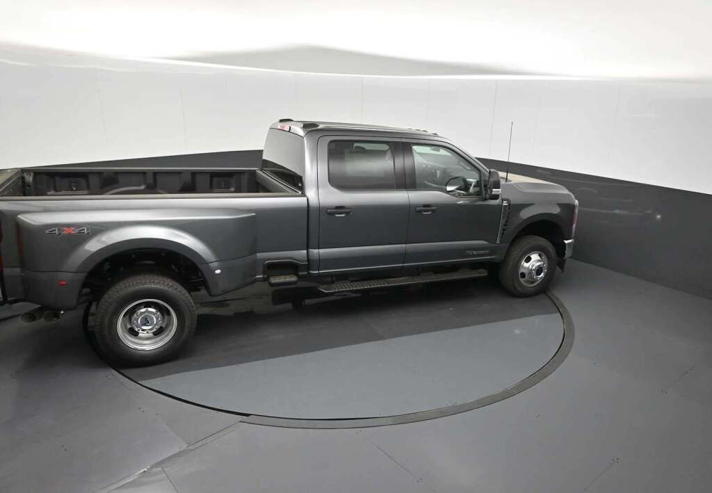 2026 Ford F-350 Super Duty XLT