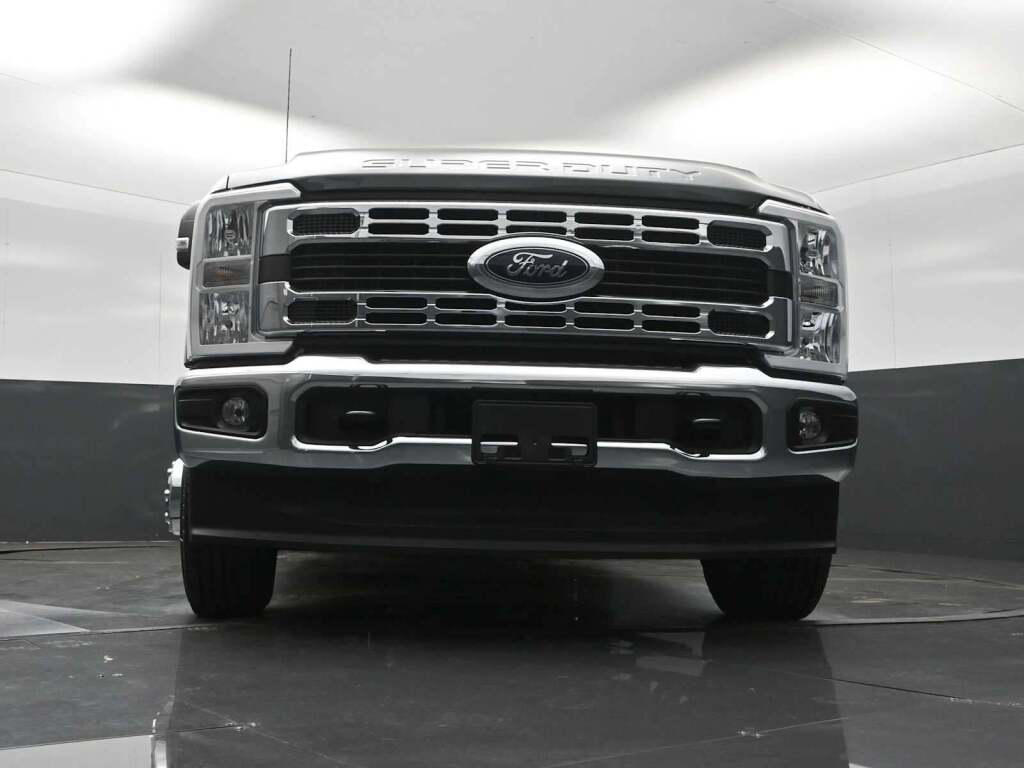 2026 Ford F-350 Super Duty XLT