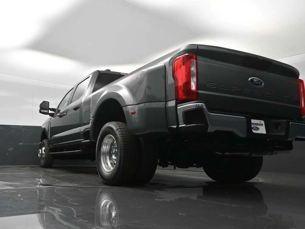 2026 Ford F-350 Super Duty XLT