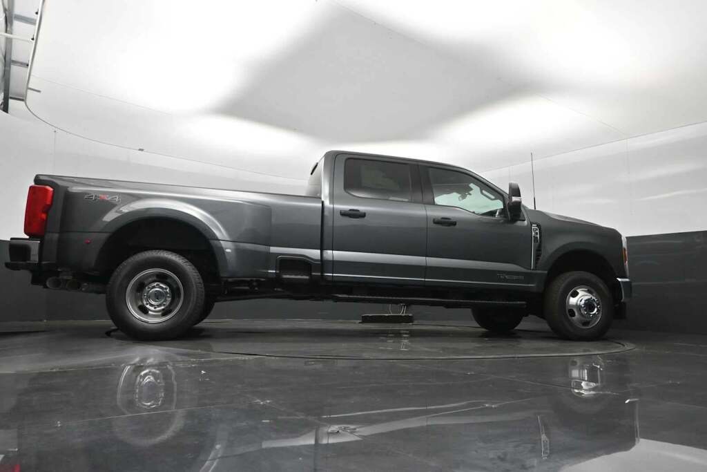 2026 Ford F-350 Super Duty XLT