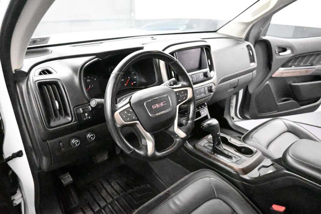 2021 GMC Canyon 4WD Crew Cab Short Box Denali