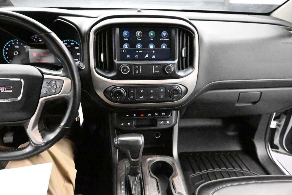 2021 GMC Canyon 4WD Crew Cab Short Box Denali