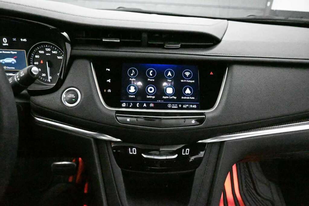 2024 Cadillac XT5 AWD Sport